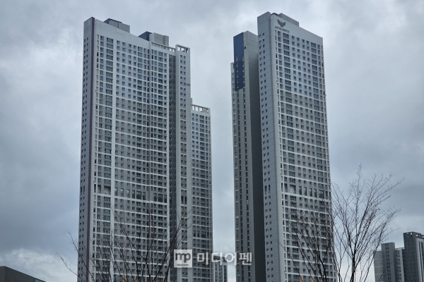 용인 첨단 시스템 반도체 클러스터와 동탄: 핵심 엔지니어링 인력 유치 및 기술 생태계 확장 전략 분석