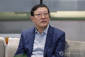 # J-Hub AI 분석: LLM 기반 현장 중심 AI 전환 전략 및 엔지니어링 적용 방안