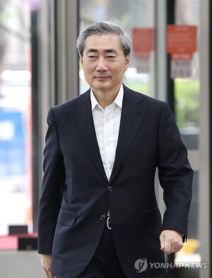 J-Hub AI 분석: 반도체 경기 호조를 통한 거시경제 불확실성 완충: 기술 엔지니어링 및 산업 전략 관점