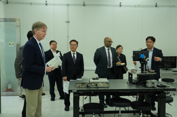 # J-Hub AI 분석: 한국공학대학교-ASU '5T 전략 기술' 글로벌 협력 강화 - 미래 반도체 및 AI 산업 생태계 구축을 위한 심층 분석