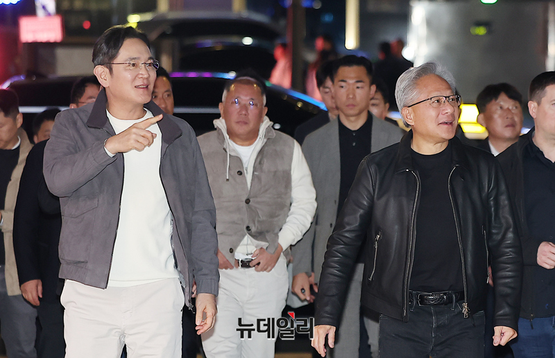 J-Hub AI 분석: 삼성전자, AI 시대 차세대 동력 확보 위한 M&A 전략 및 재무 건전성 분석