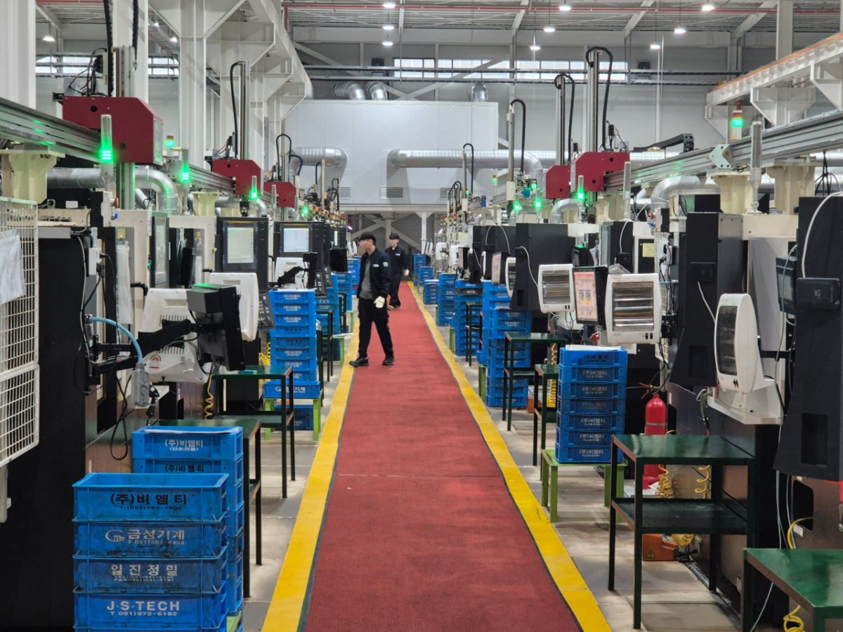 # J-Hub AI 분석: 비엠티, 반도체 업사이클링 시대의 도약을 위한 초고순도(UHP) 피팅 및 밸브 기술력 강화 및 시스템 시장 진출 전략