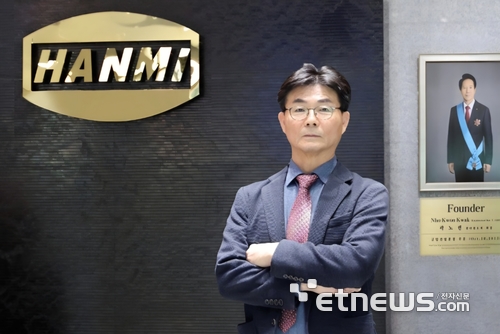 # J-Hub AI 분석: 한미반도체 김민현 부회장 승진, 차세대 패키징 기술 리더십 강화 전략 분석