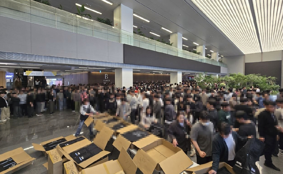 # 🔬 공정 연속성 확보의 핵심 위협 분석: 반도체 제조 환경의 운영 리스크와 공급망 안정화 방안 연구