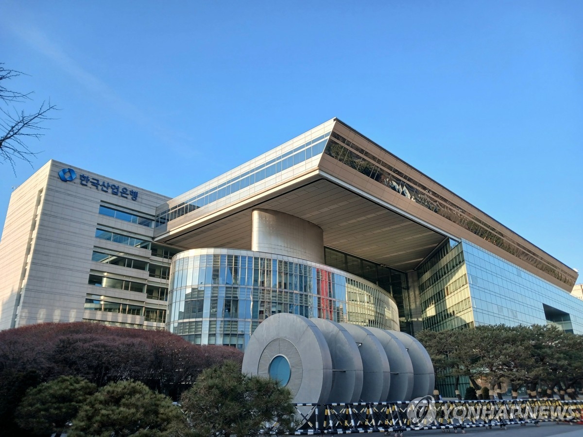 J-Hub AI 분석: 초거대 정책 자금 조성을 통한 첨단 반도체 및 AI 생태계 혁신 로드맵 재편 분석