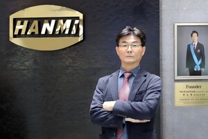 J-Hub AI 분석: 한미반도체 김민현 부회장 승진, HBM 및 차세대 패키징 기술 리더십 강화 전략 심층 분석