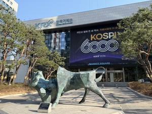 J-Hub AI 분석: 한-홍 공동 반도체 지수 출범, 글로벌 ETF 연계 투자 전략 및 기술적 함의