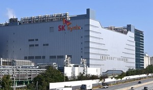 # J-Hub AI 분석: SK하이닉스, AI 시대 반도체 수요 증대 대응 위한 생산 인력 확충 전략 분석