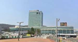 J-Hub AI 분석 리포트: 용인 지역 첨단 반도체 클러스터 고도화 동향 분석