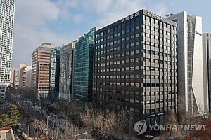 글로벌 자본 재배치 속 반도체 섹터의 견고한 투자 매력: SOXL ETF 분석을 통한 엔지니어링 시사점