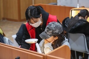 # J-Hub AI 분석: 반도체 시장 주요 기업 공시 및 기술 동향 분석